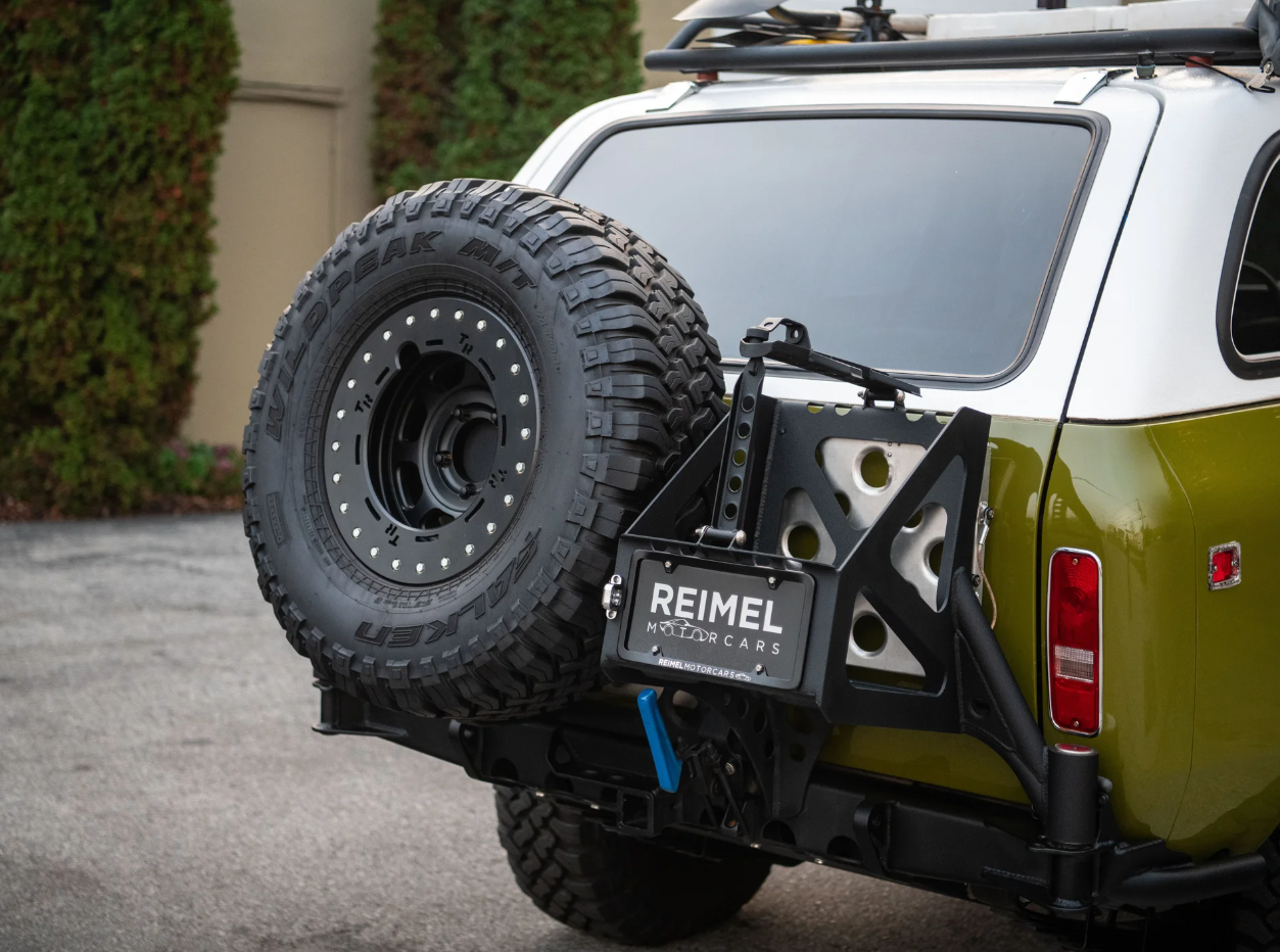 Sold: 1977 International Scout II Traveler