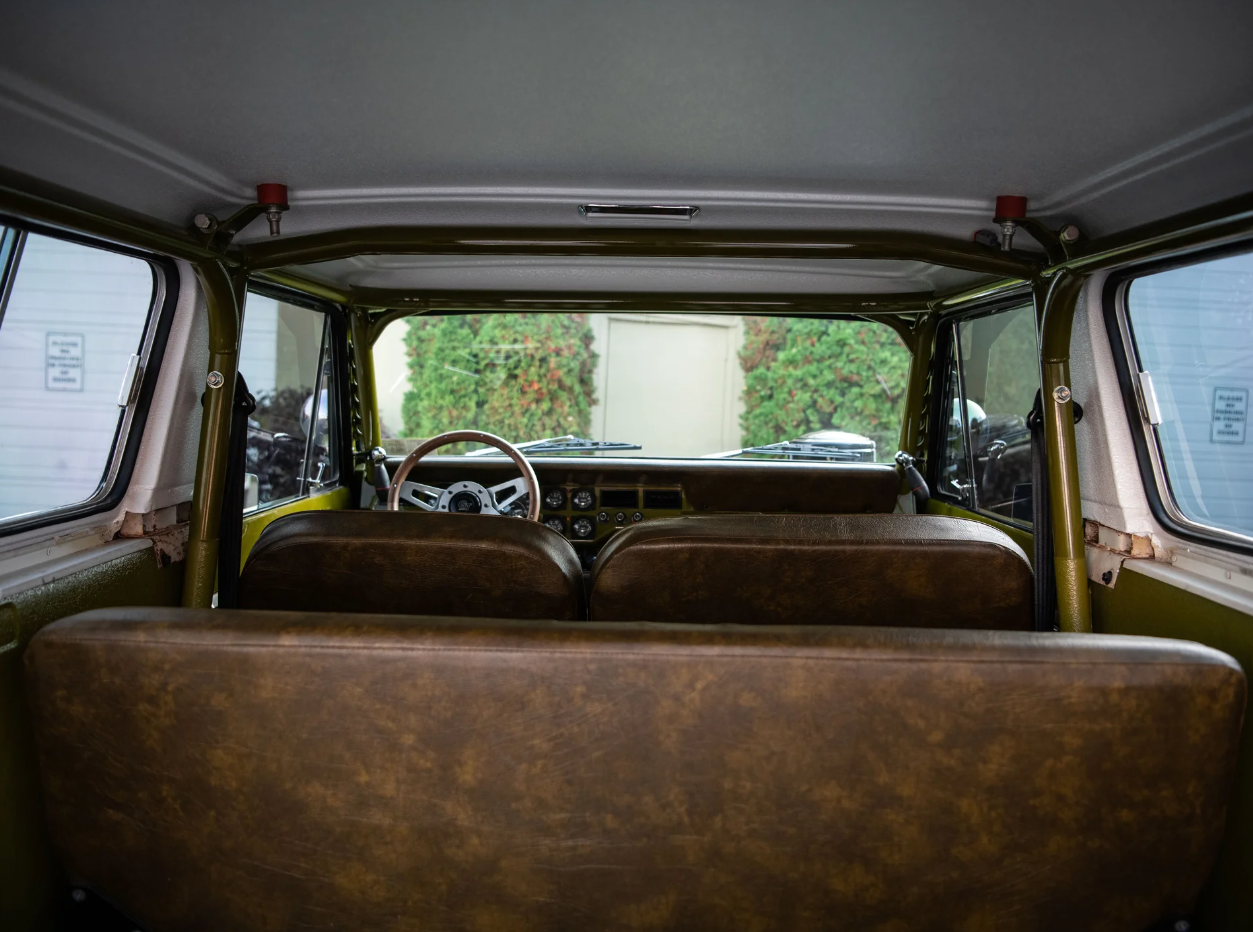 Sold: 1977 International Scout II Traveler