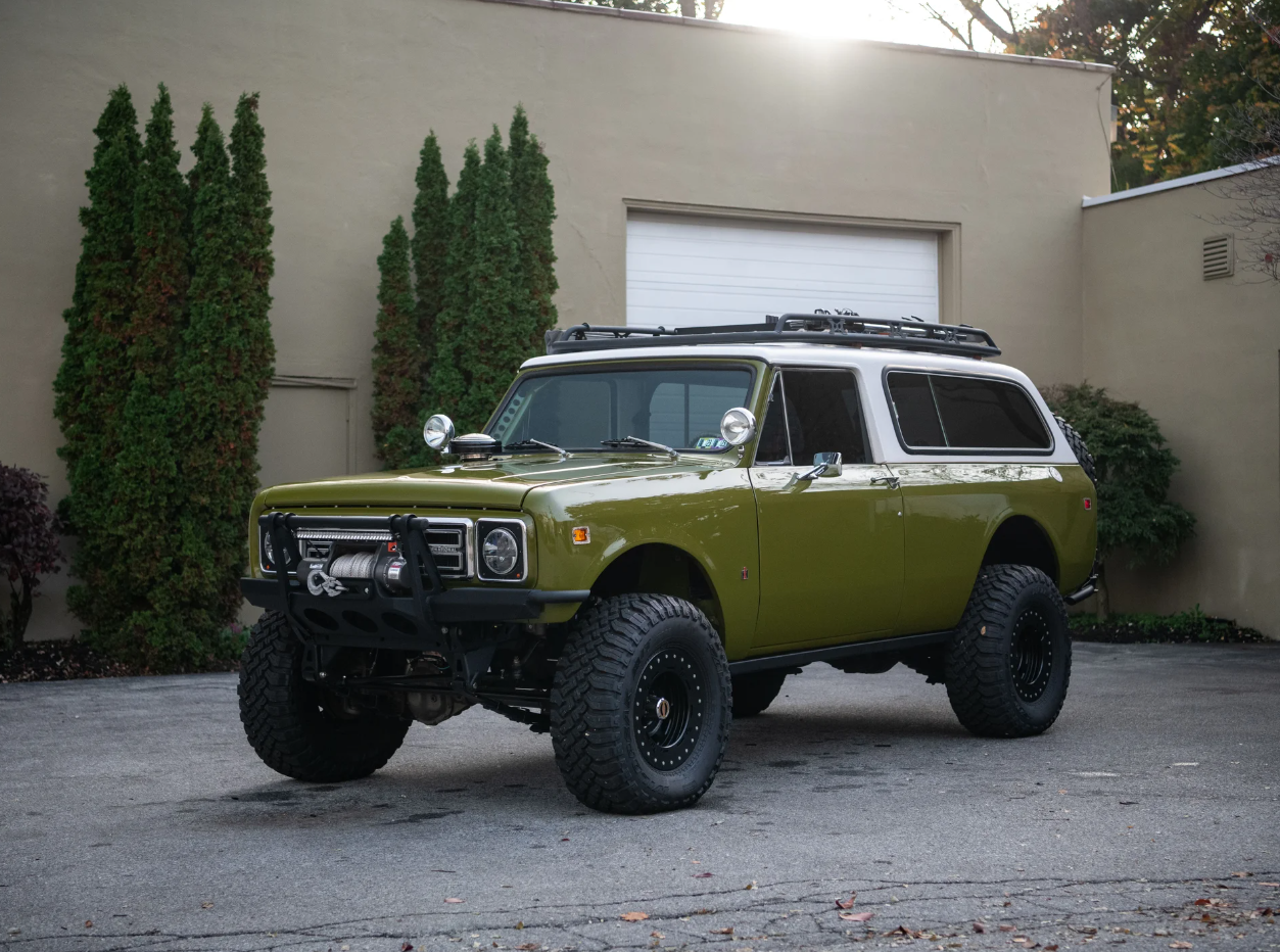Sold: 1977 International Scout II Traveler