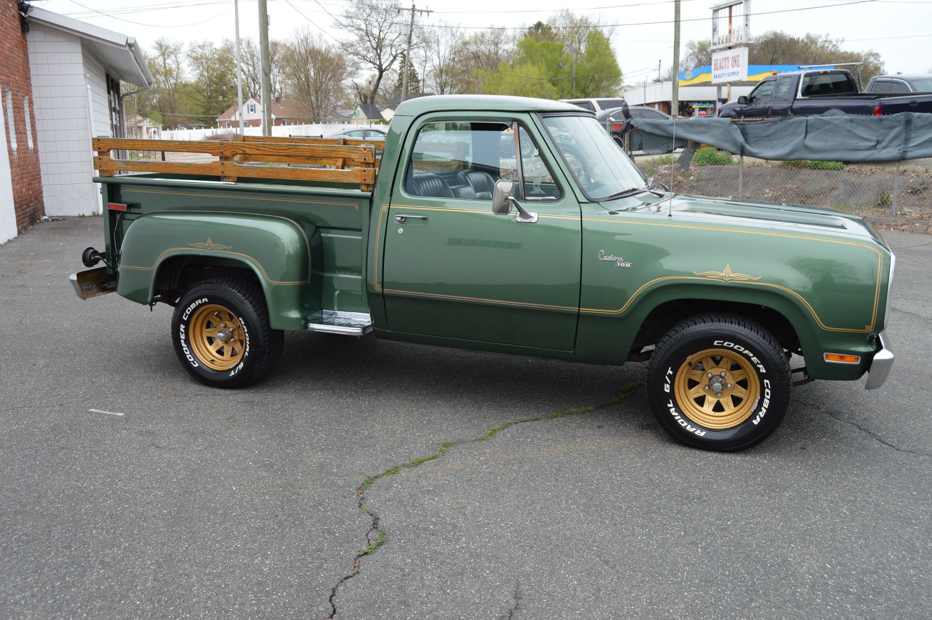 Sold: 1977 Dodge D100 Warlock