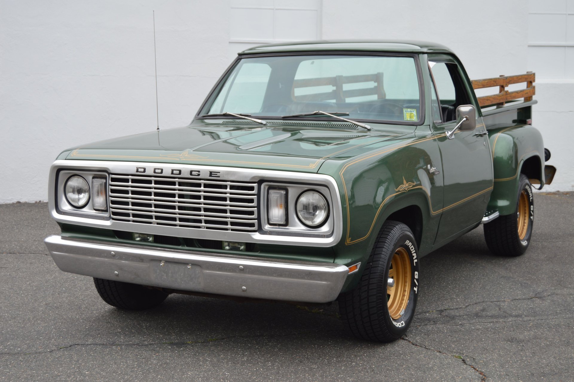 Sold: 1977 Dodge D100 Warlock