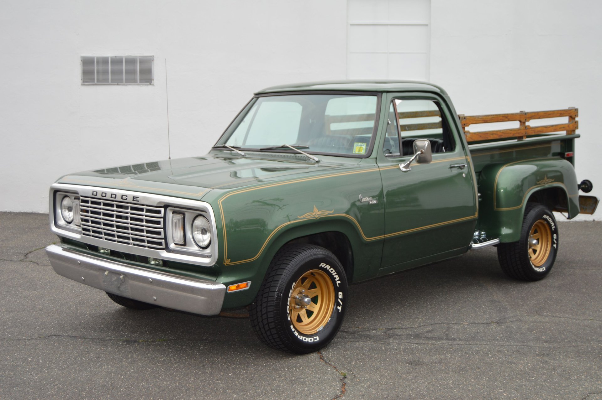 Sold: 1977 Dodge D100 Warlock