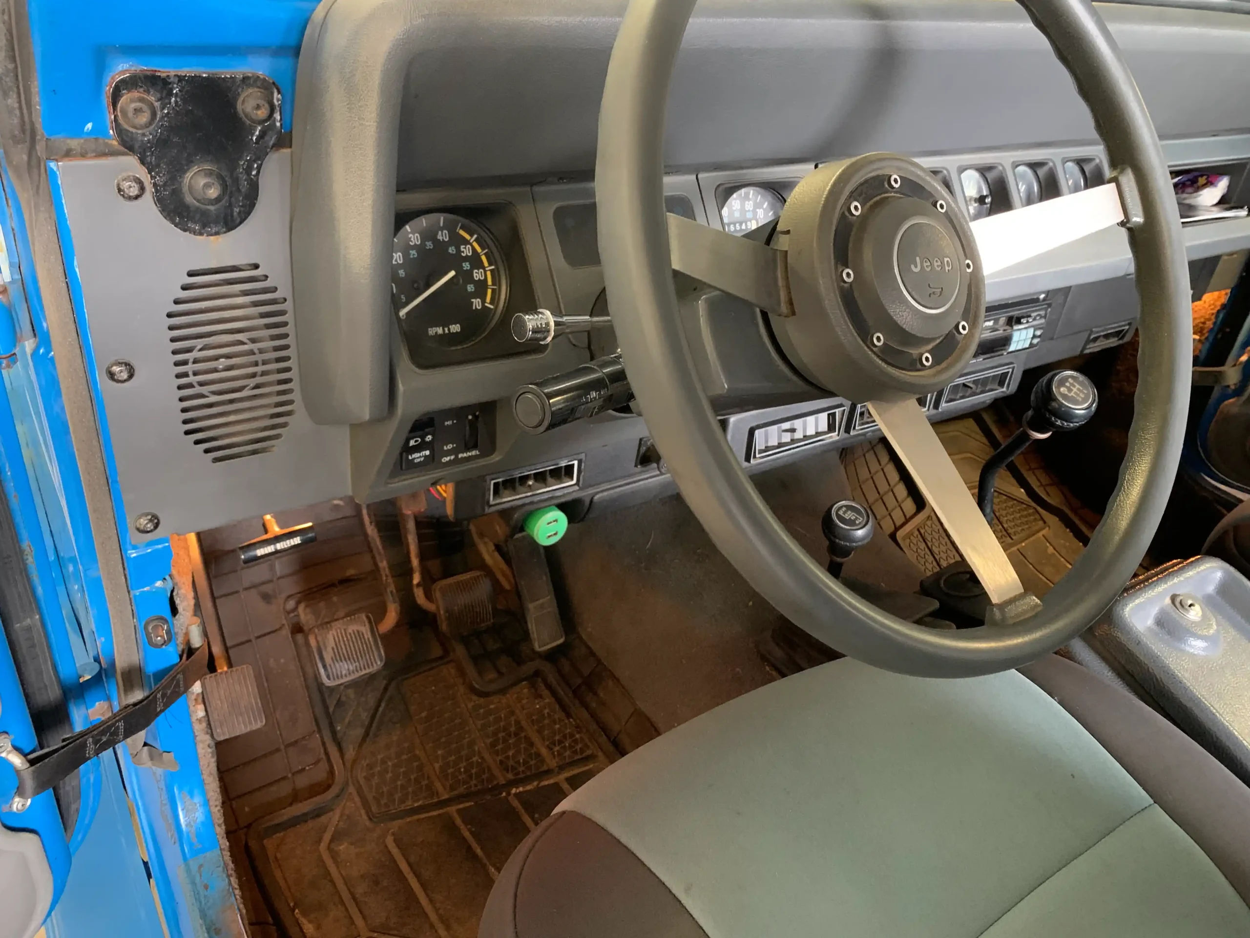4.2L I6-Powered 1989 Jeep Wrangler Islander