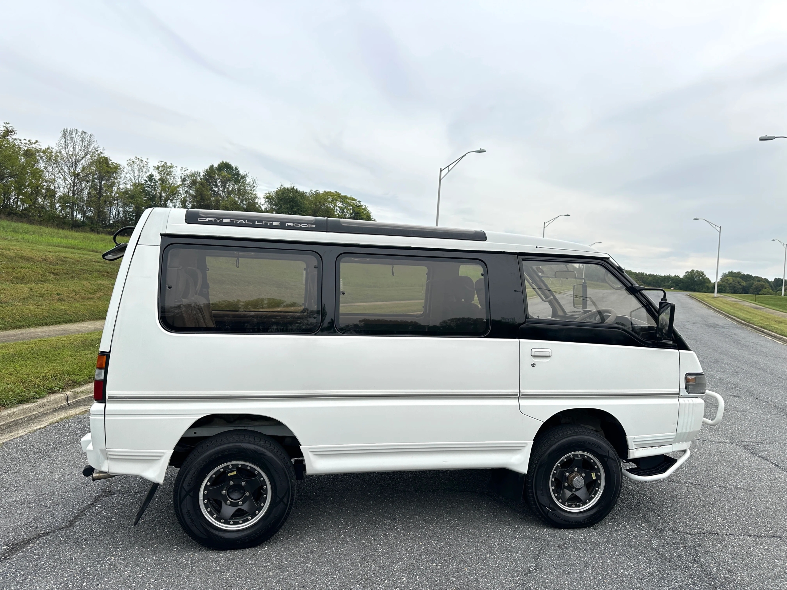 1991 Mitsubishi Delica Star Wagon Super Exceed