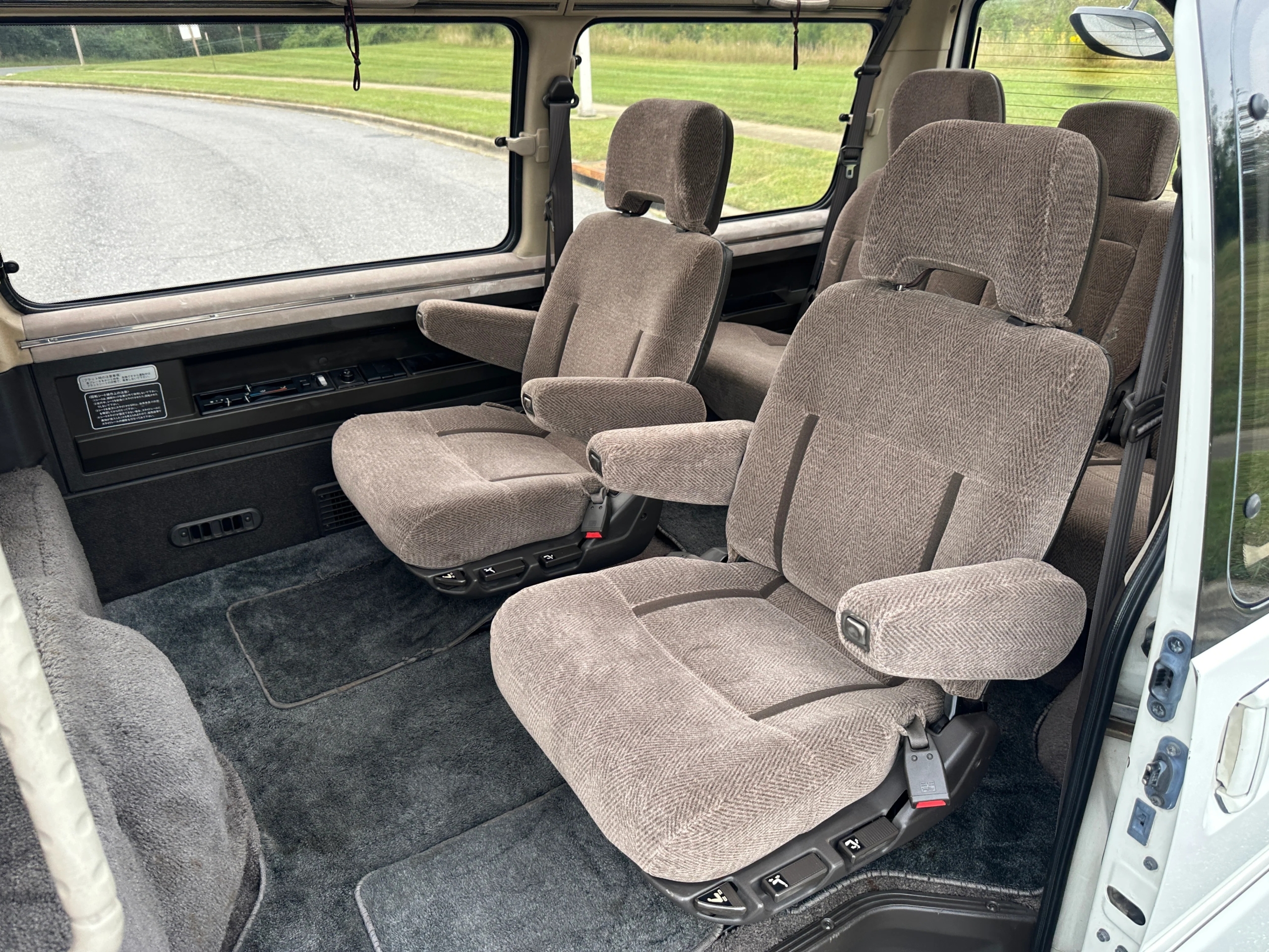 1991 Mitsubishi Delica Star Wagon Super Exceed