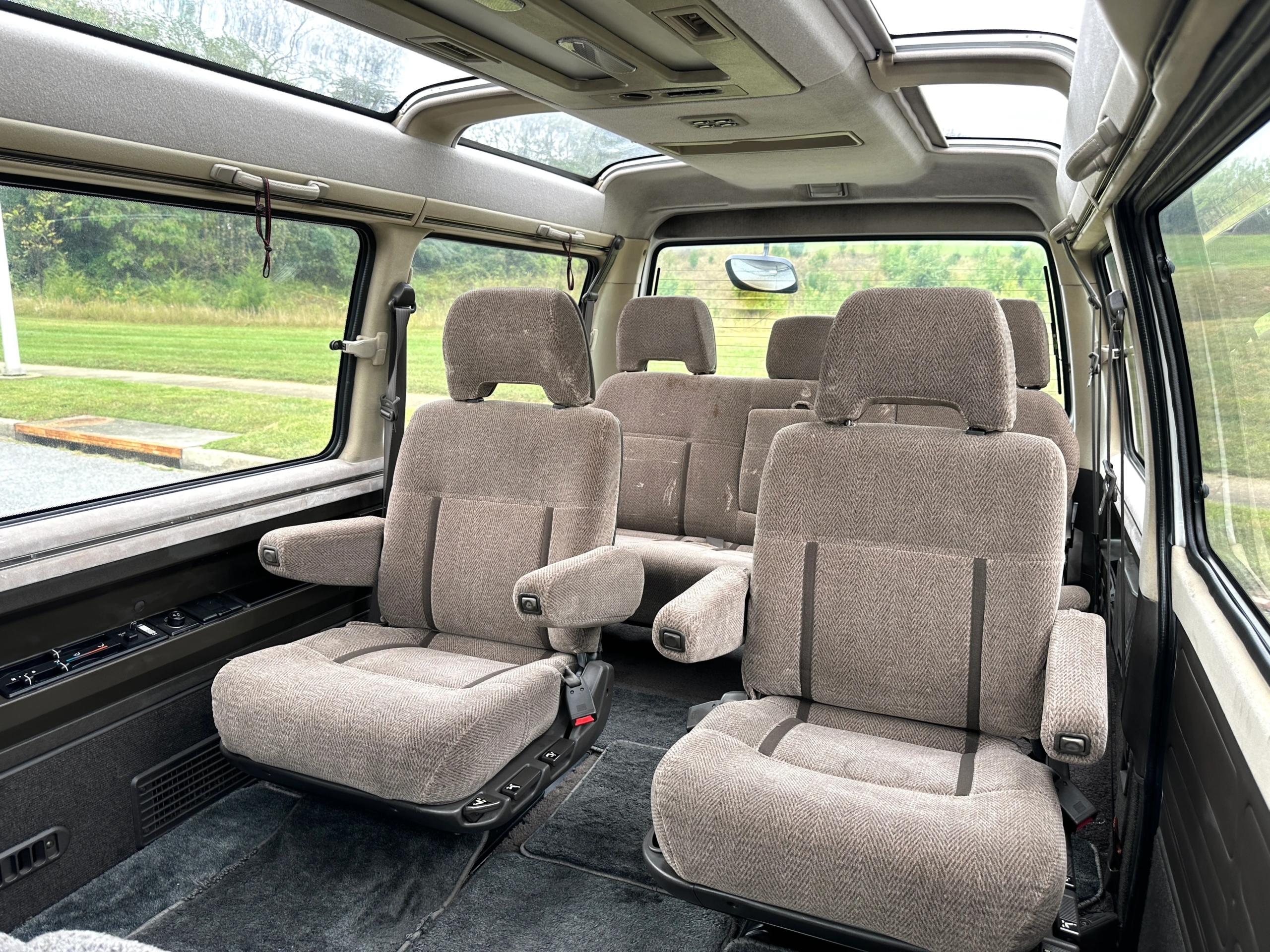 1991 Mitsubishi Delica Star Wagon Super Exceed