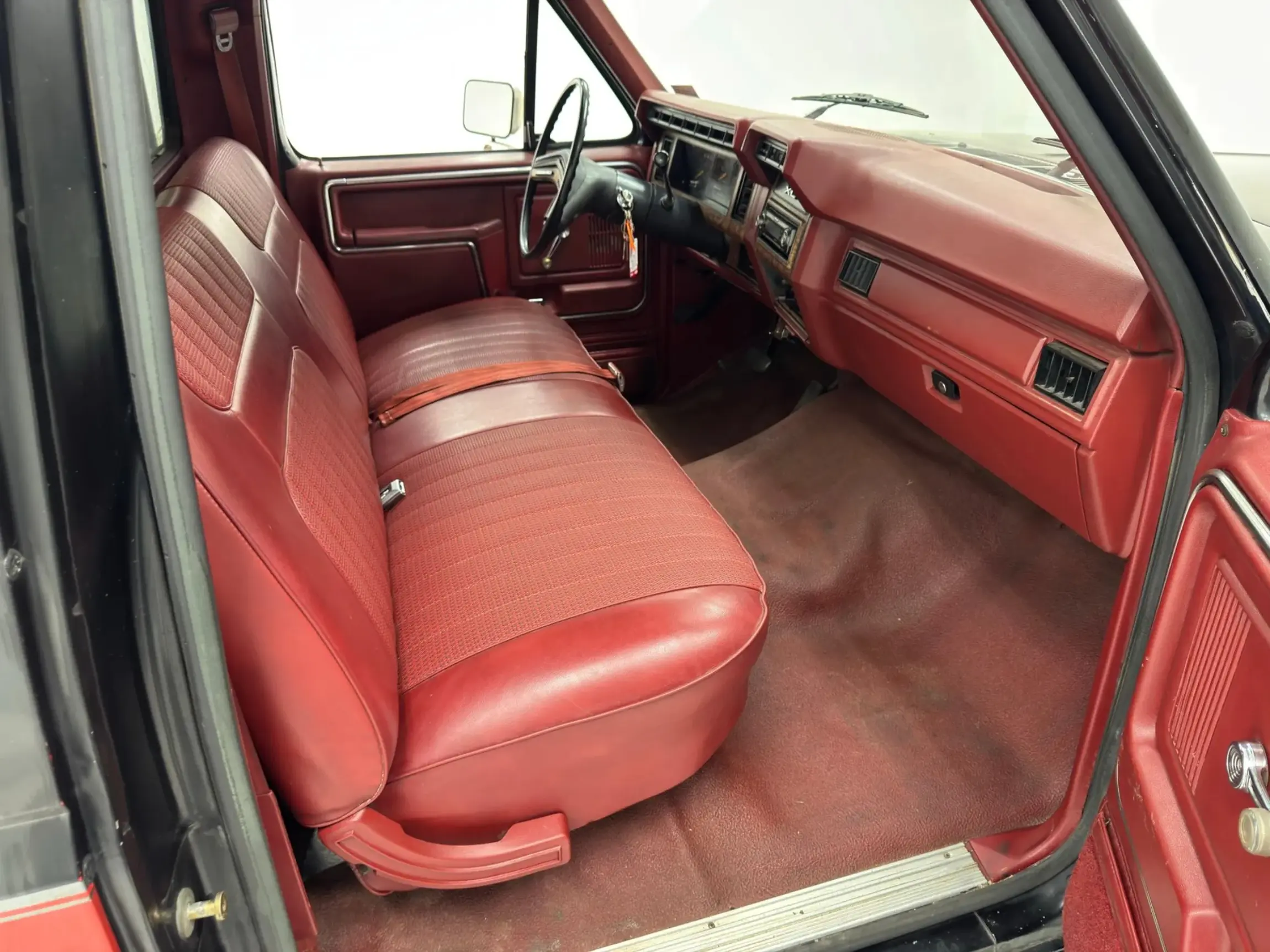 1986 Ford F-350 XL Long Bed Dually Pickup