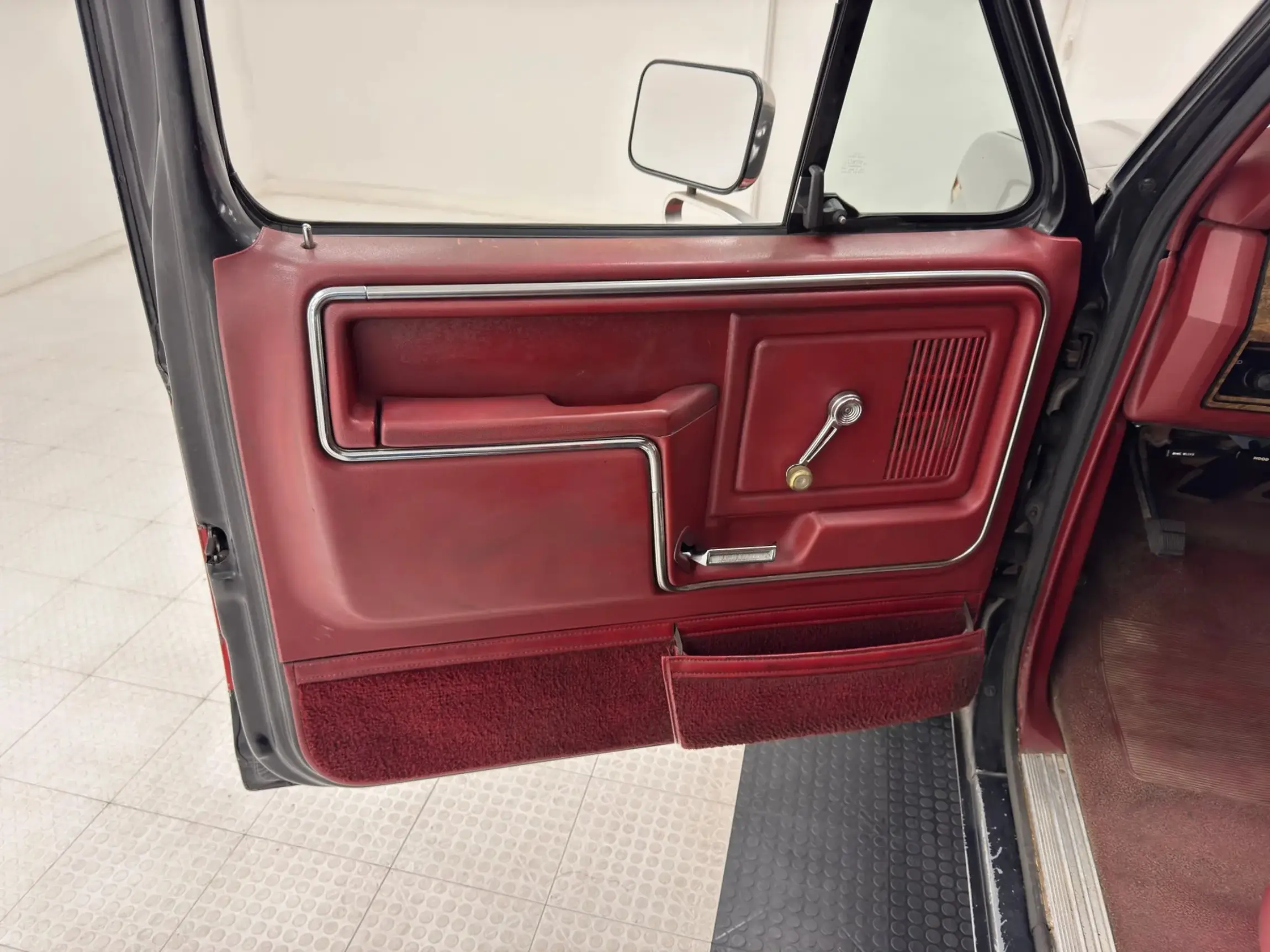 1986 Ford F-350 XL Long Bed Dually Pickup