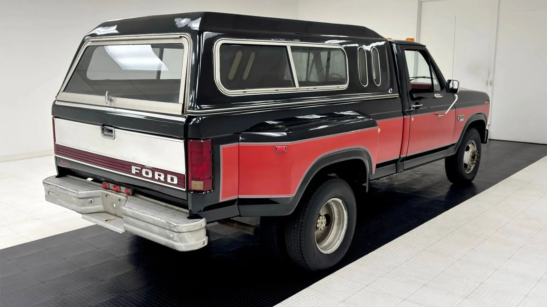 1986 Ford F-350 XL Long Bed Dually Pickup