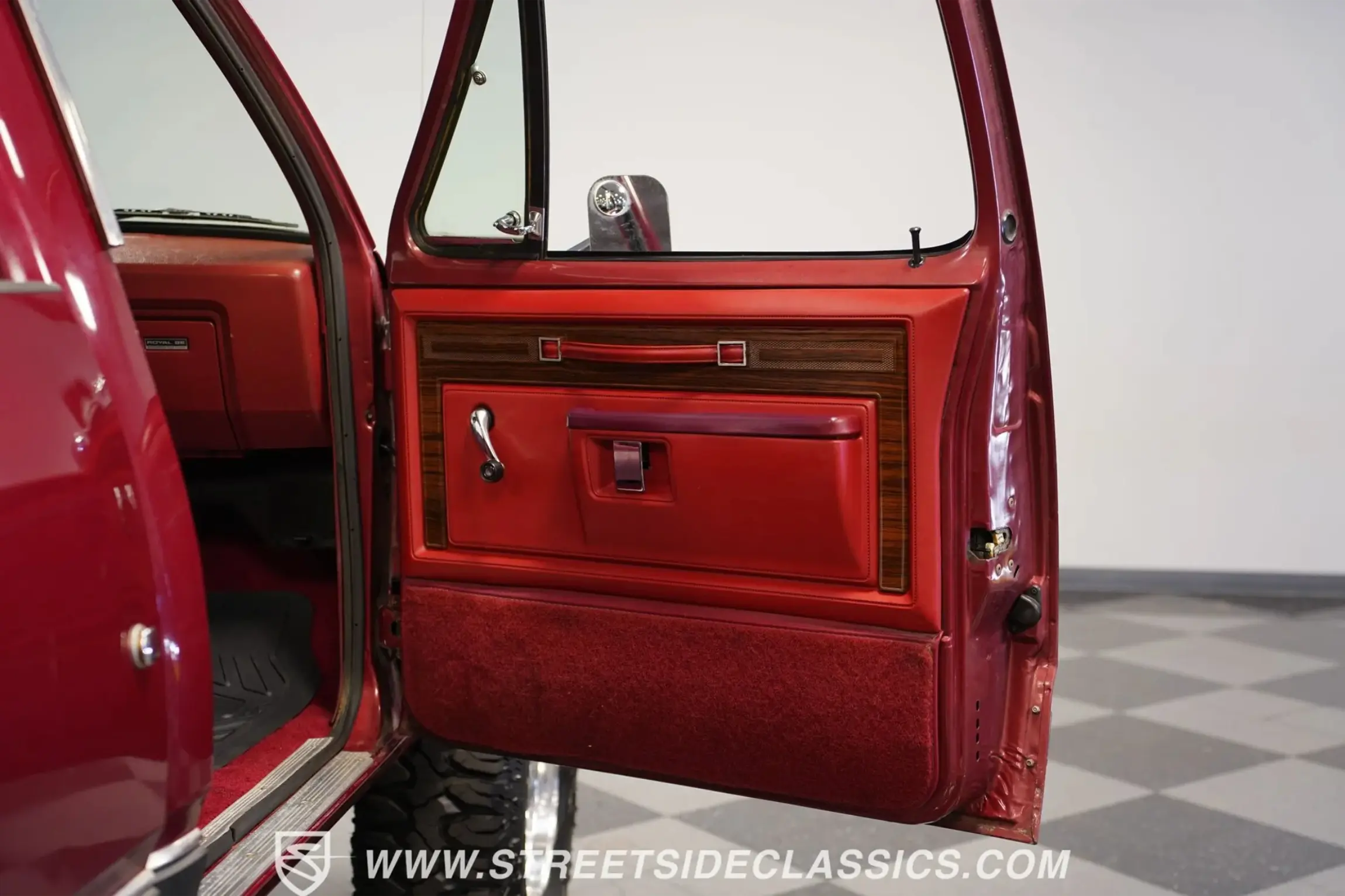 1986 Dodge Power Ram 150 Royal SE