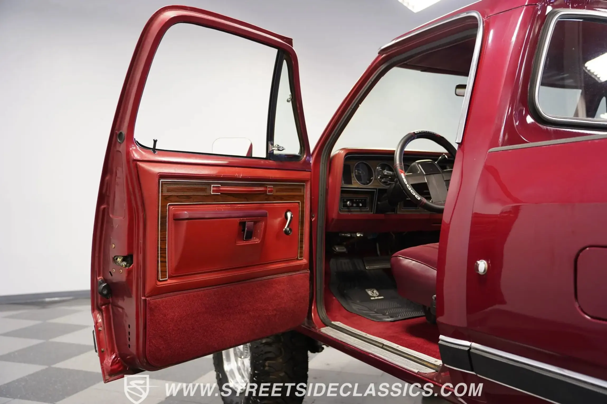 1986 Dodge Power Ram 150 Royal SE