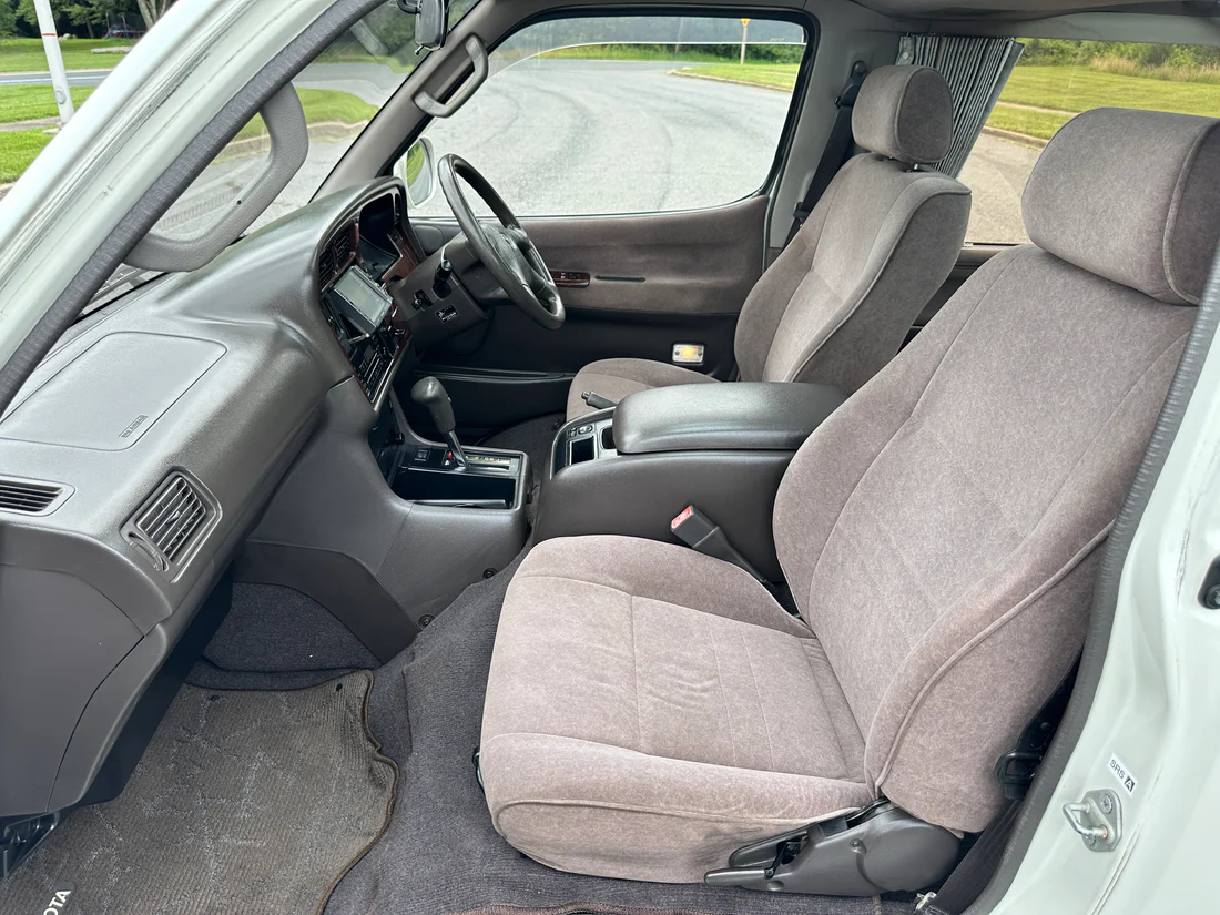 1999 Toyota HiAce Super Custom Living Saloon EX