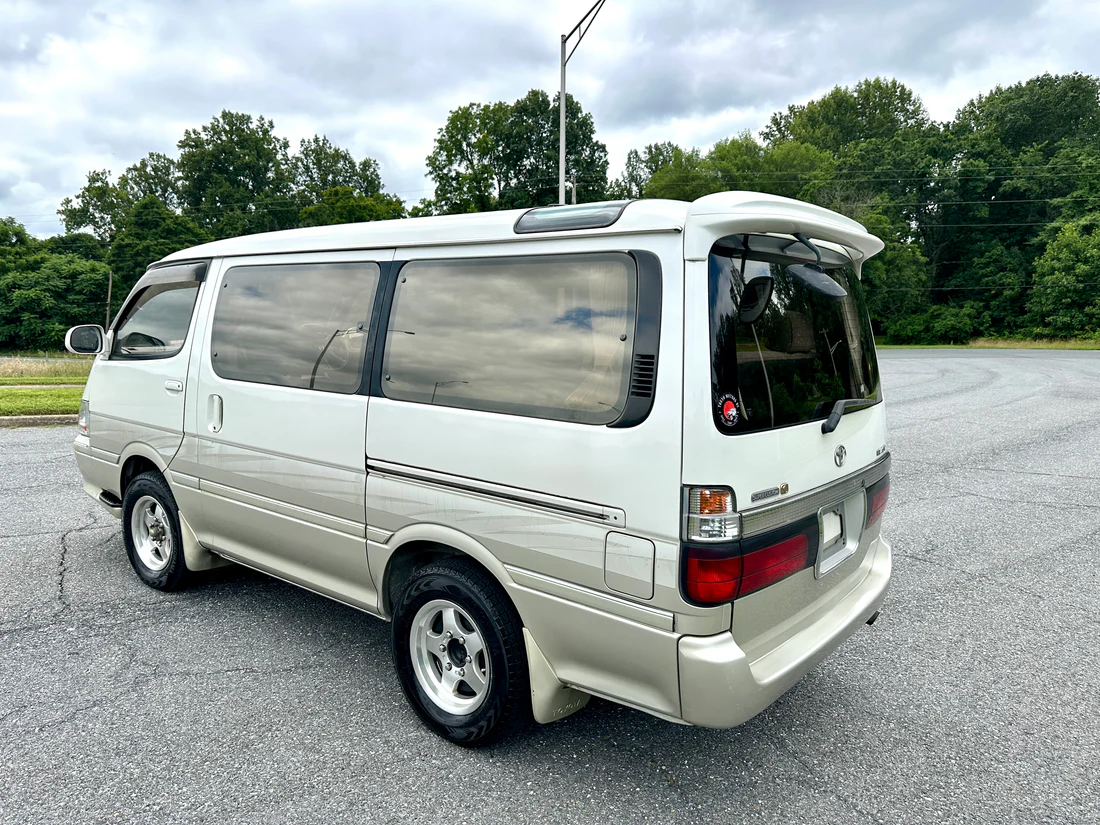 1999 Toyota HiAce Super Custom Living Saloon EX - 3