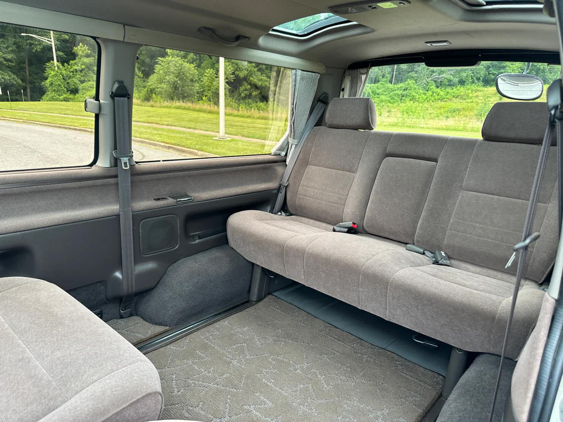 1999 Toyota HiAce Super Custom Living Saloon EX