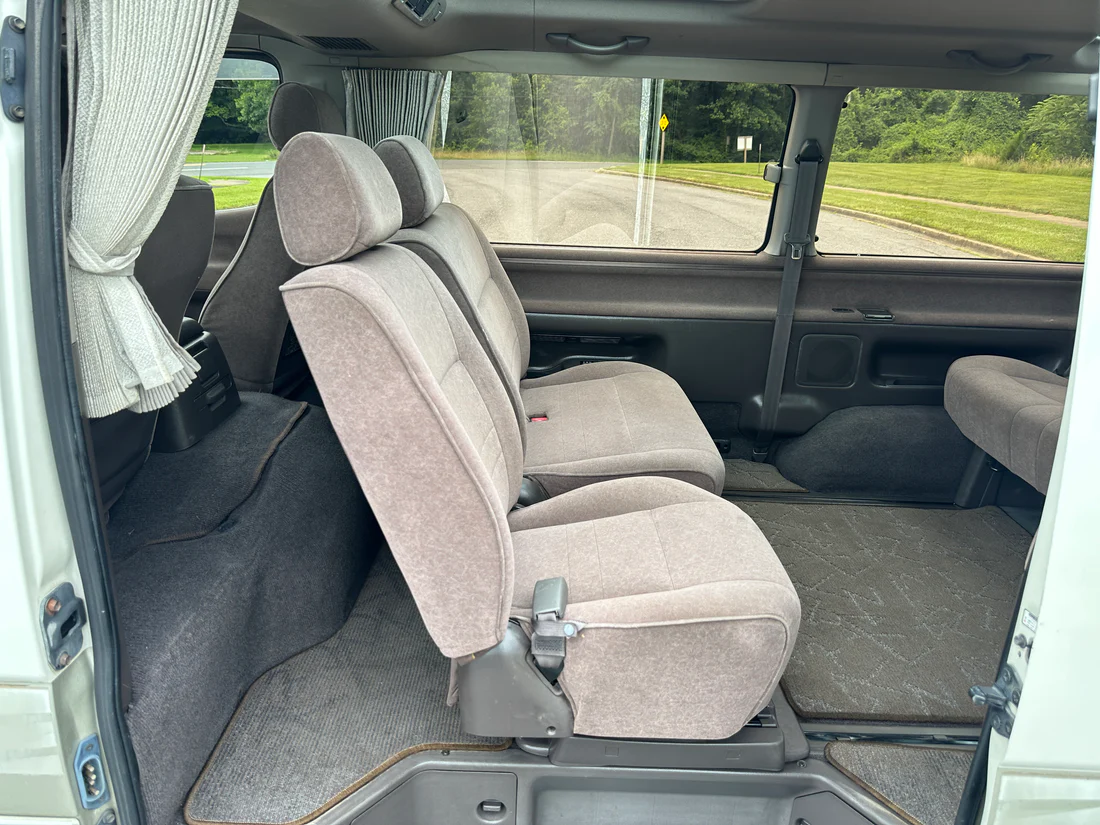 1999 Toyota HiAce Super Custom Living Saloon EX