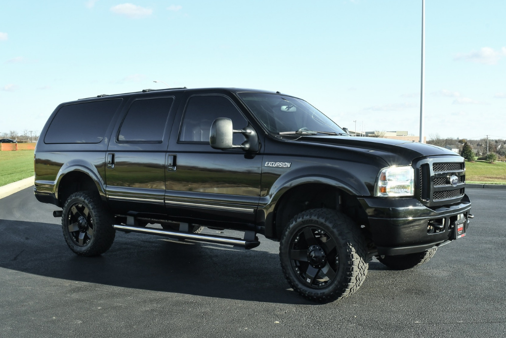 Sold: 2005 Ford Excursion Limited