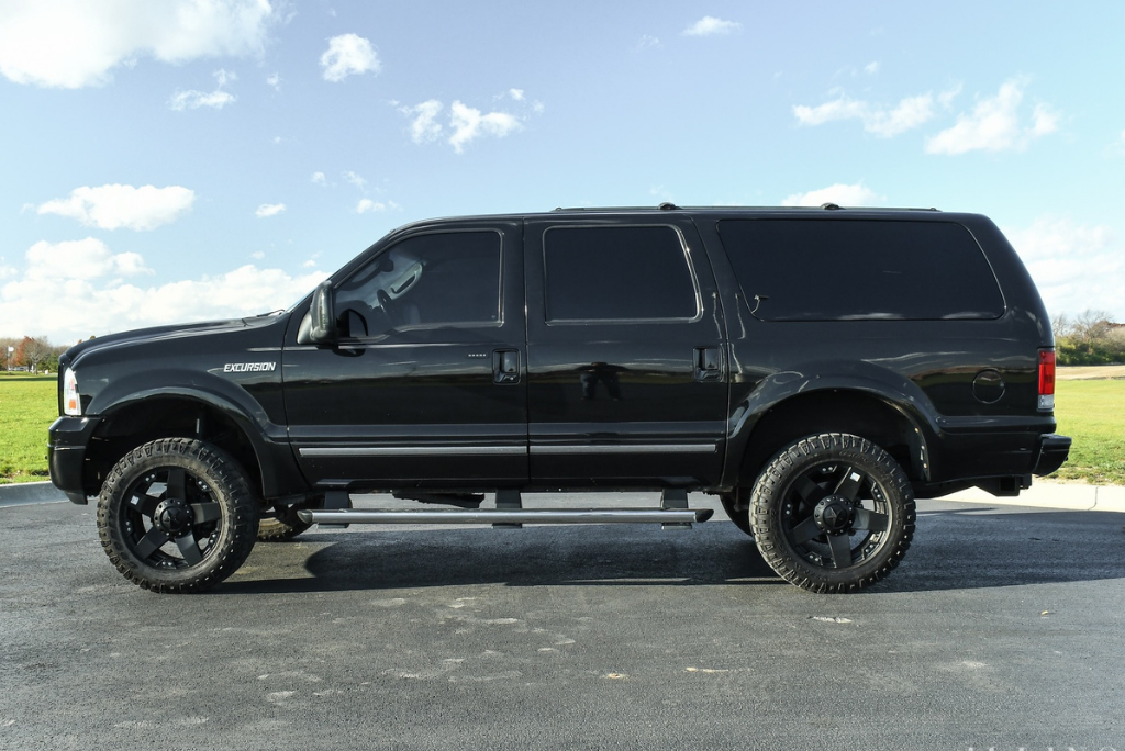 Sold: 2005 Ford Excursion Limited