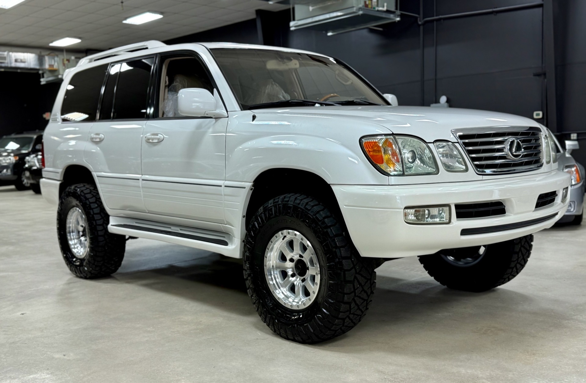  Lexus LX