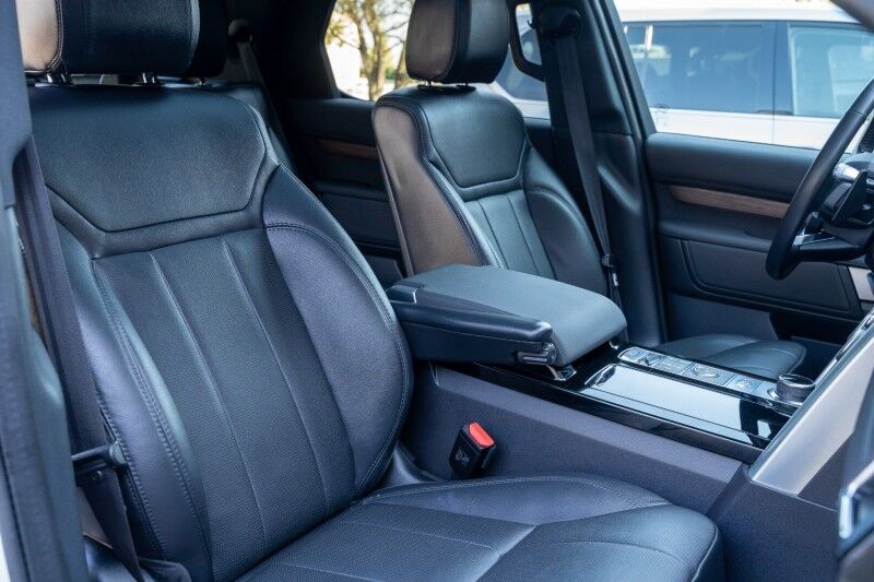 2020 Land Rover Discovery HSE TReK Edition