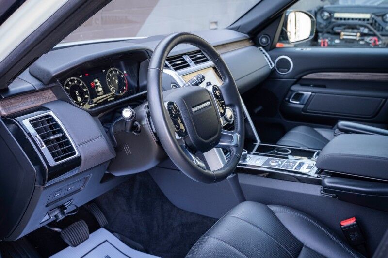 2020 Land Rover Discovery HSE TReK Edition