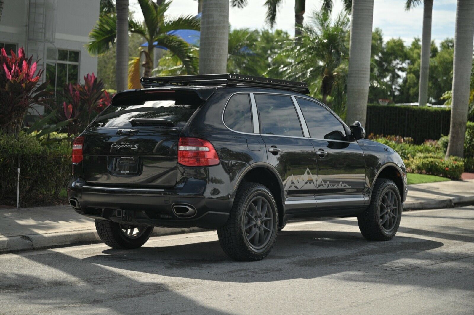 Sold: 2009 Porsche Cayenne S