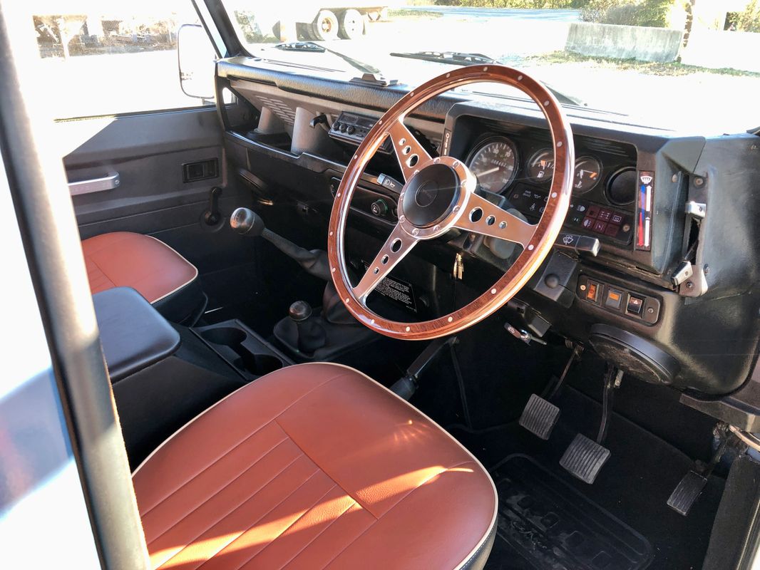 Sold: 1995 Land Rover Defender 90
