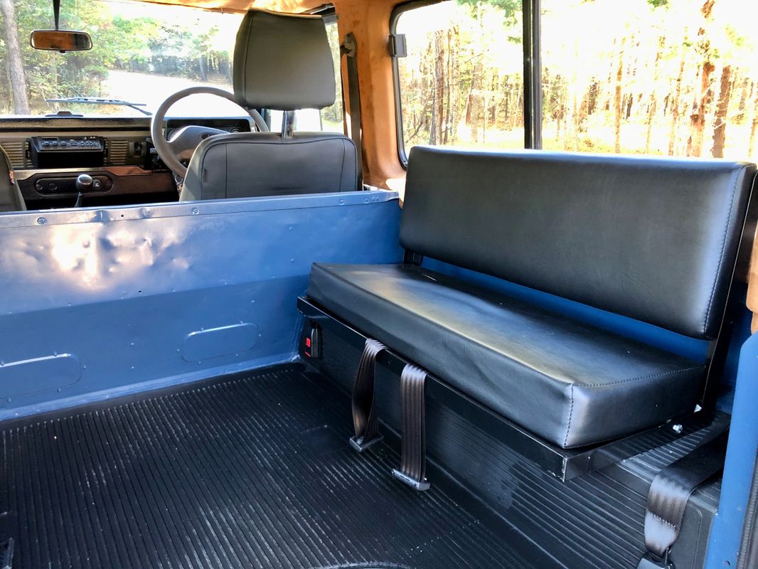 Sold: 1995 Land Rover Defender 90