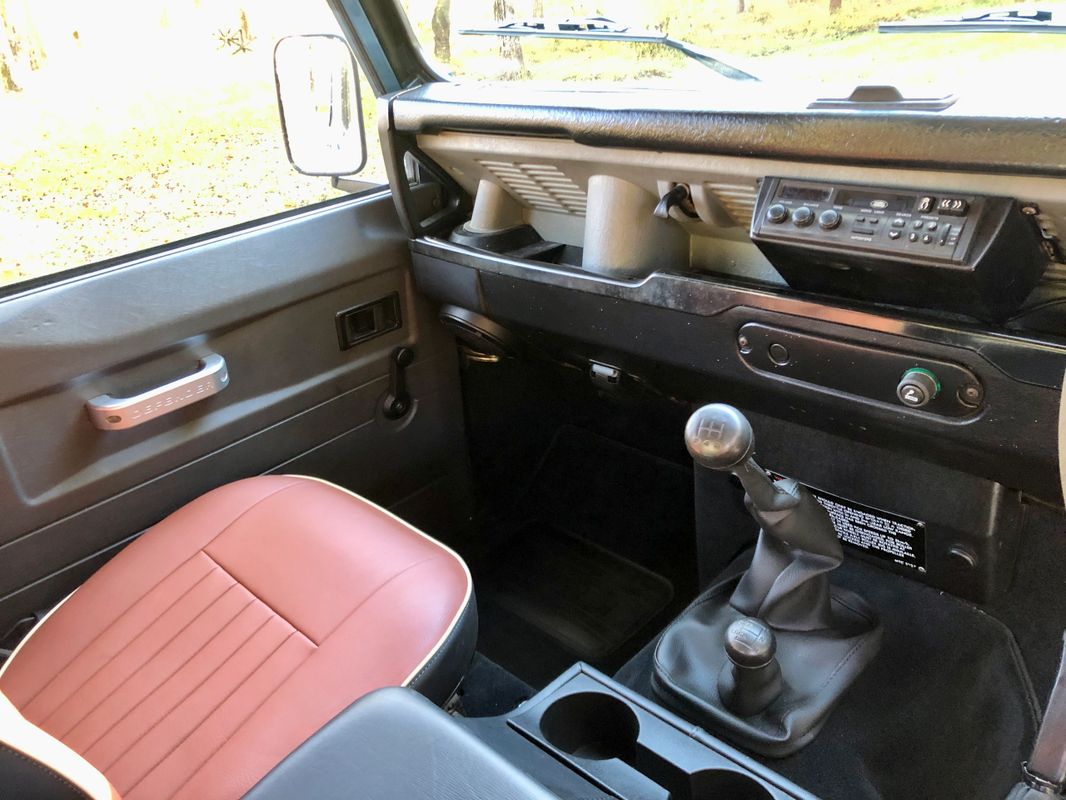 Sold: 1995 Land Rover Defender 90