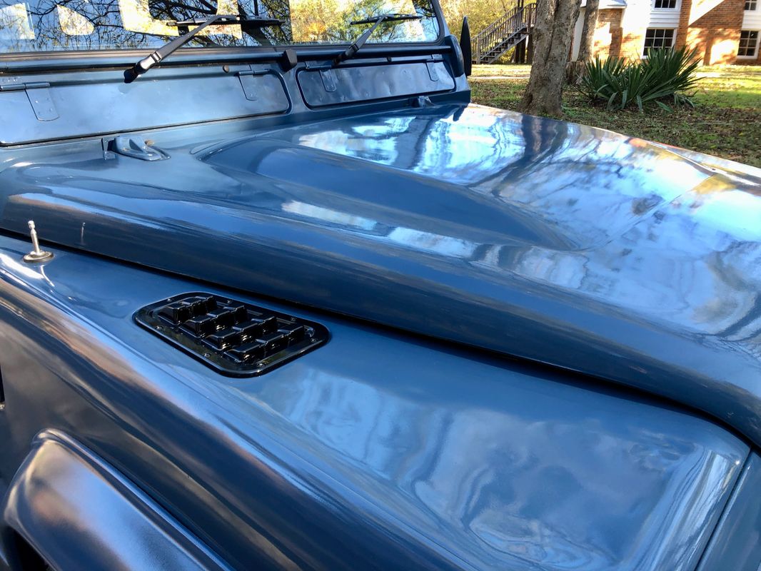 Sold: 1995 Land Rover Defender 90