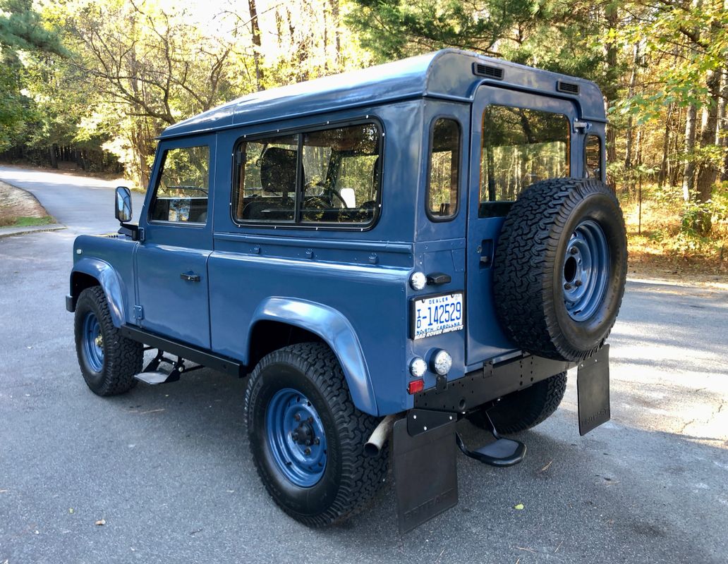 Sold: 1995 Land Rover Defender 90