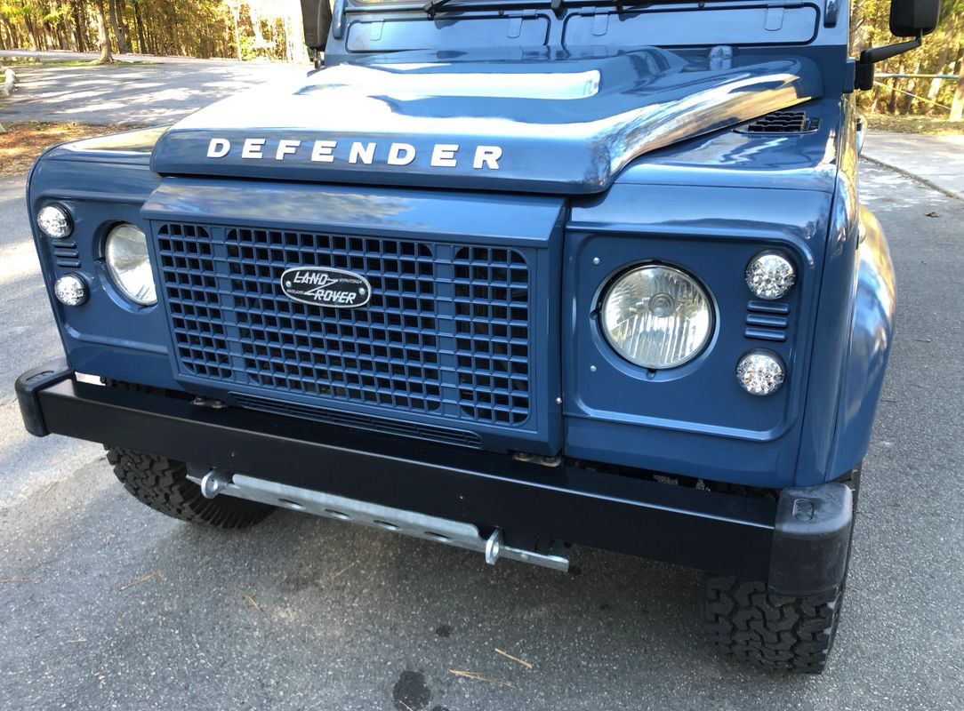 Sold: 1995 Land Rover Defender 90