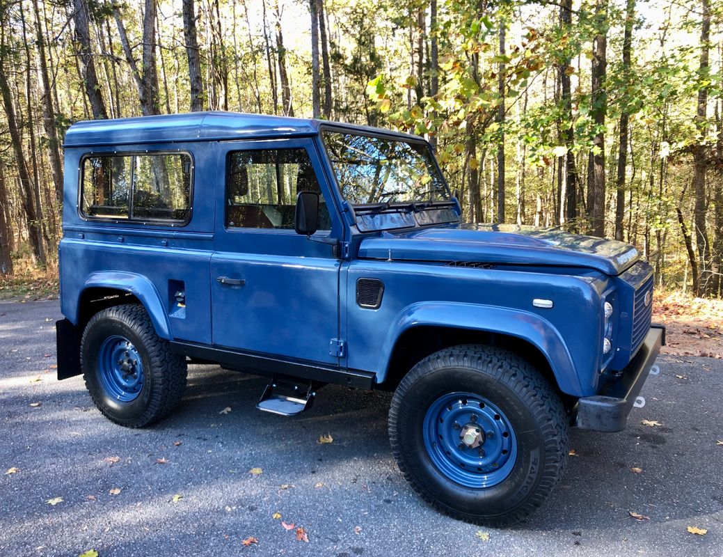 Sold: 1995 Land Rover Defender 90