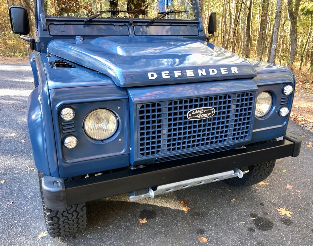 Sold: 1995 Land Rover Defender 90