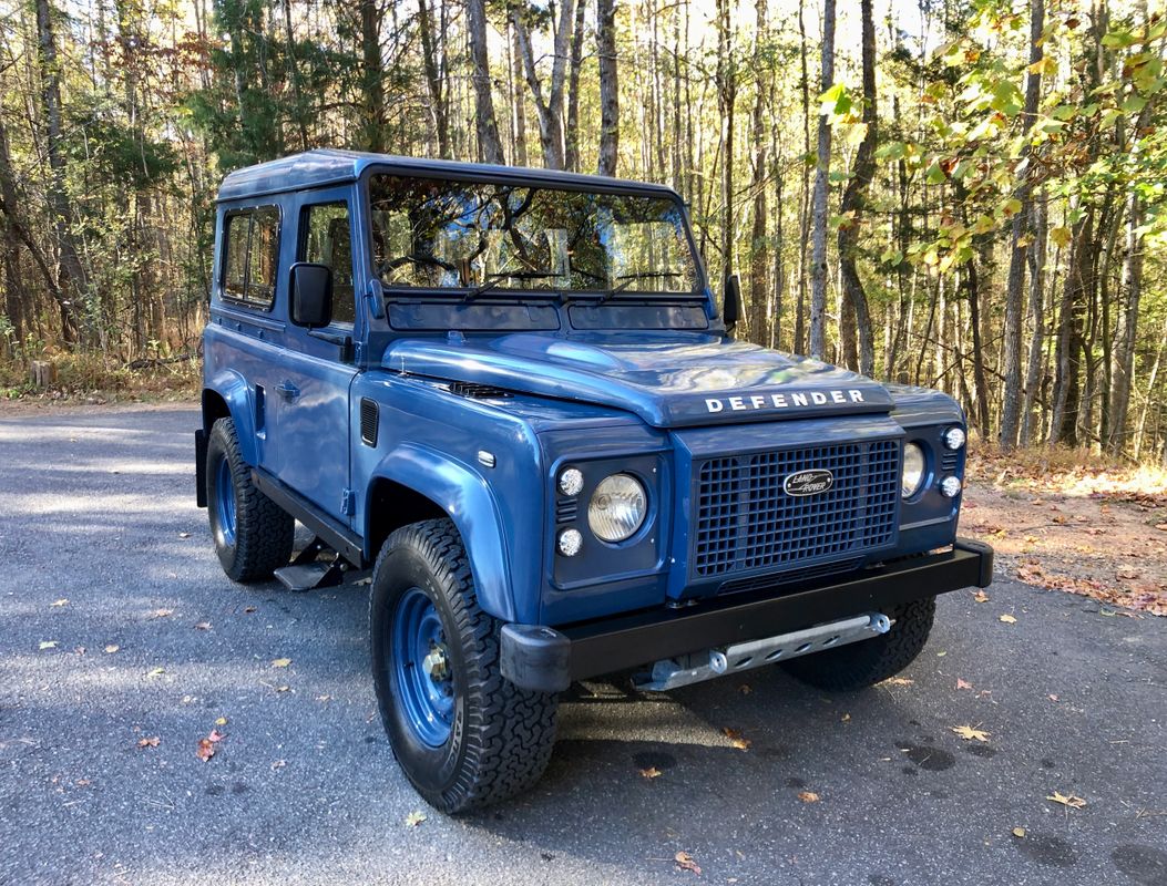 Sold: 1995 Land Rover Defender 90