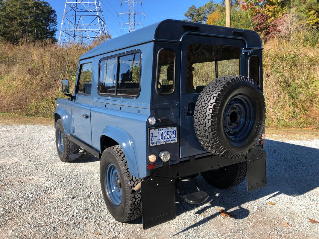 Sold: 1995 Land Rover Defender 90