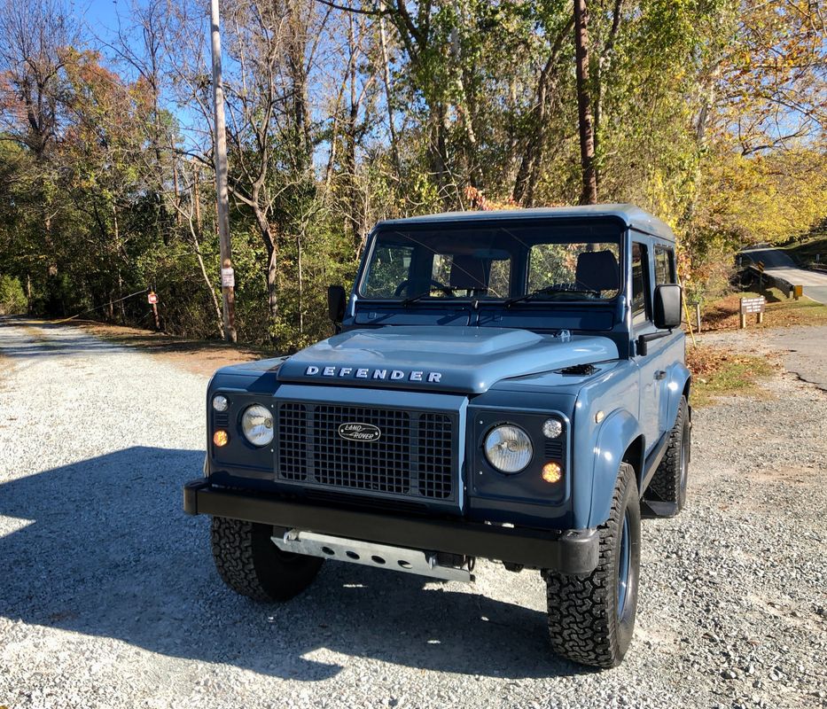 Sold: 1995 Land Rover Defender 90