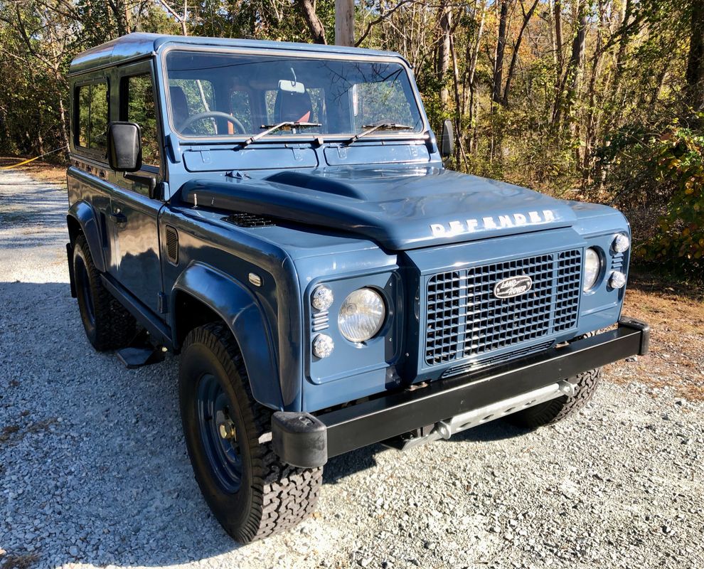 Sold: 1995 Land Rover Defender 90
