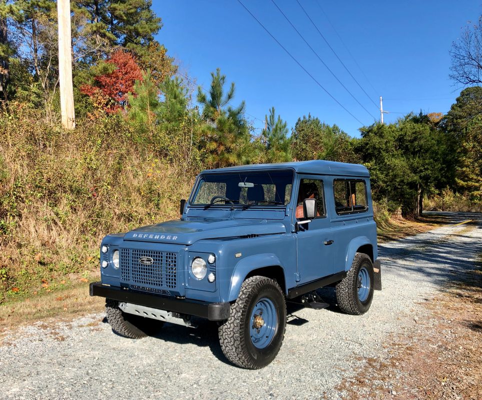 Sold: 1995 Land Rover Defender 90