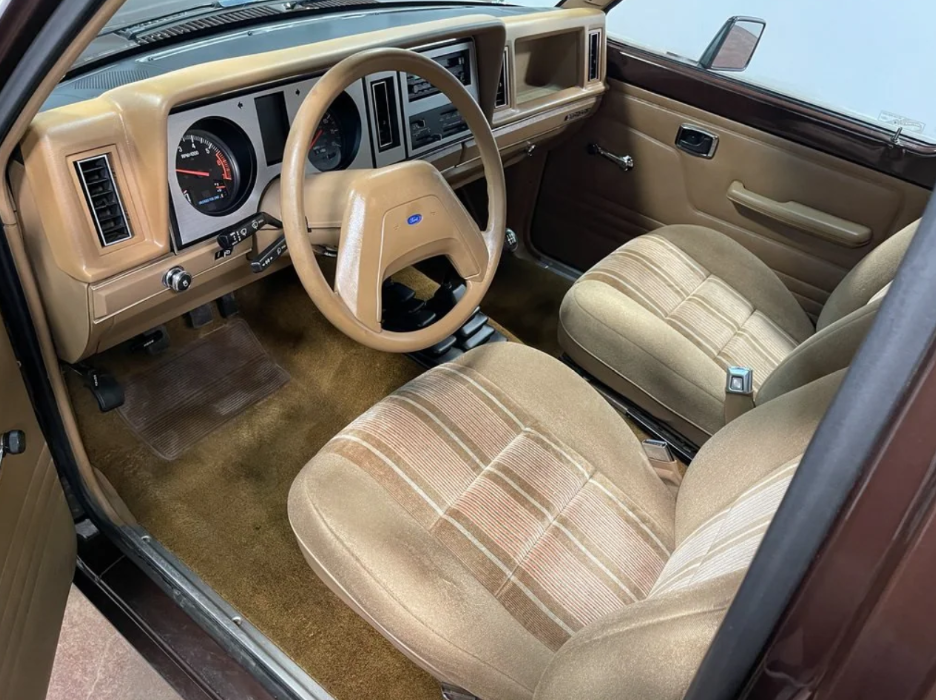 Sold: 1987 Ford Bronco II XL