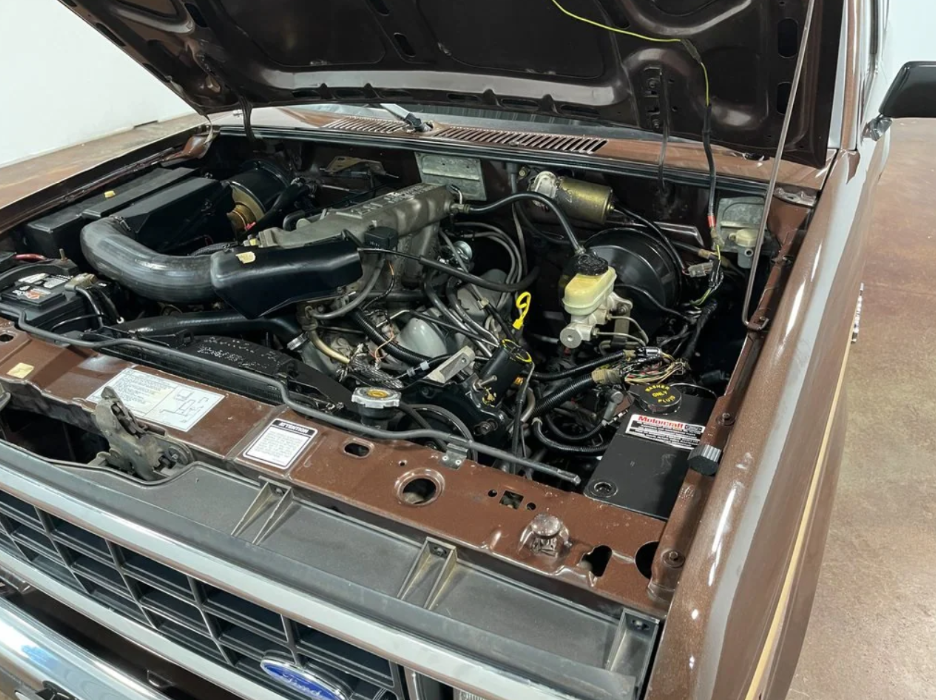 Sold: 1987 Ford Bronco II XL