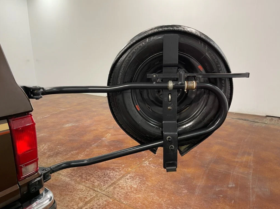 Sold: 1987 Ford Bronco II XL