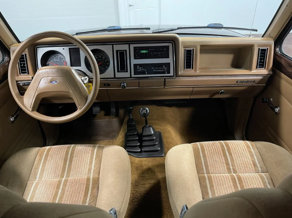 Sold: 1987 Ford Bronco II XL