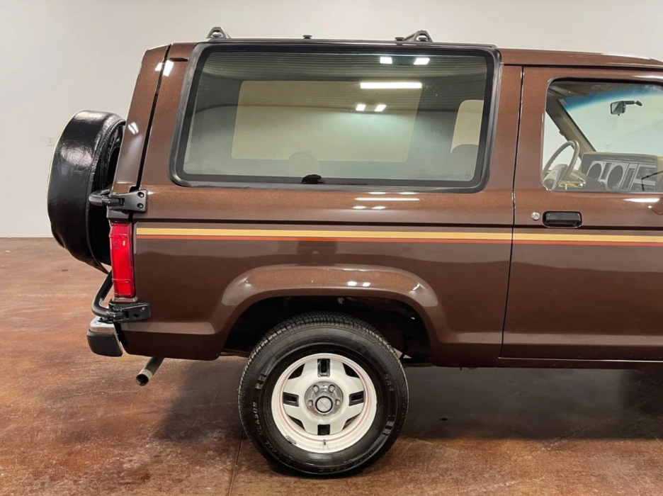 Sold: 1987 Ford Bronco II XL