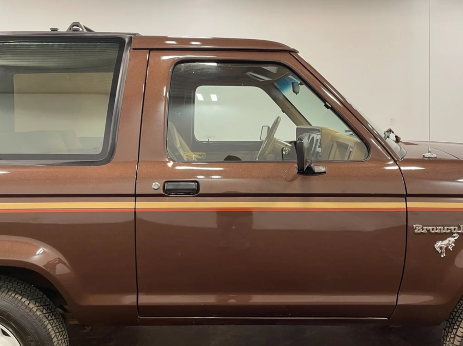 Sold: 1987 Ford Bronco II XL