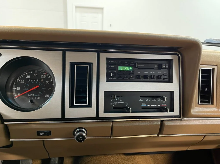 Sold: 1987 Ford Bronco II XL