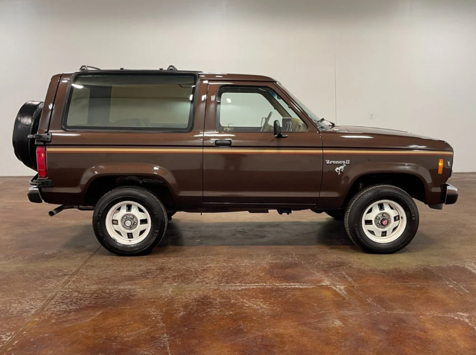 Sold: 1987 Ford Bronco II XL