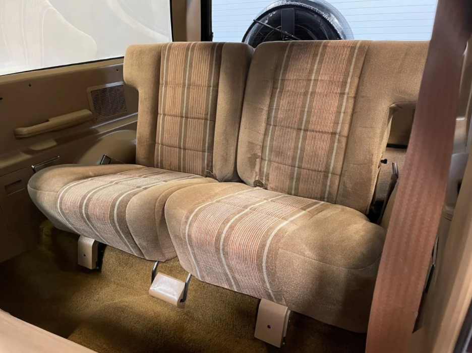 Sold: 1987 Ford Bronco II XL - 5