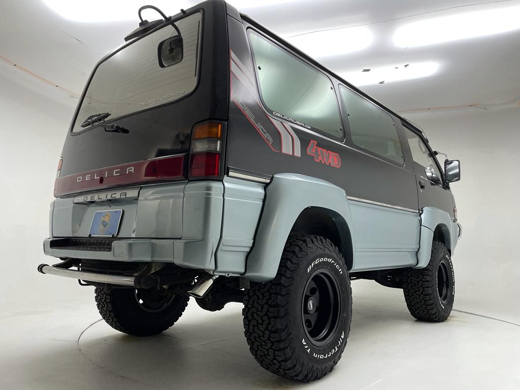 Sold: 1992 Mitsubishi Delica L300 Chamonix
