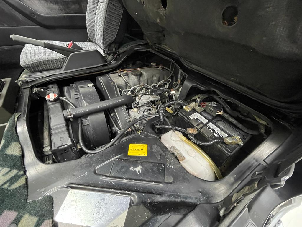 Sold: 1992 Mitsubishi Delica L300 Chamonix