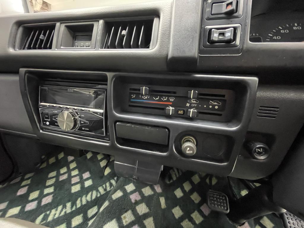 Sold: 1992 Mitsubishi Delica L300 Chamonix